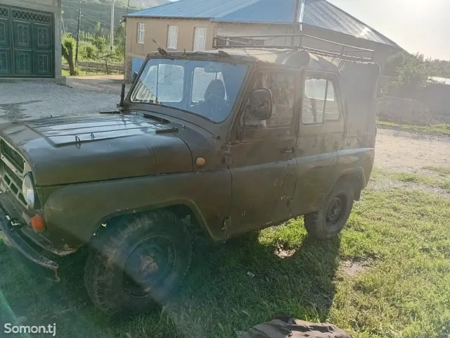 УАЗ 469 1989 · 2.4 MT