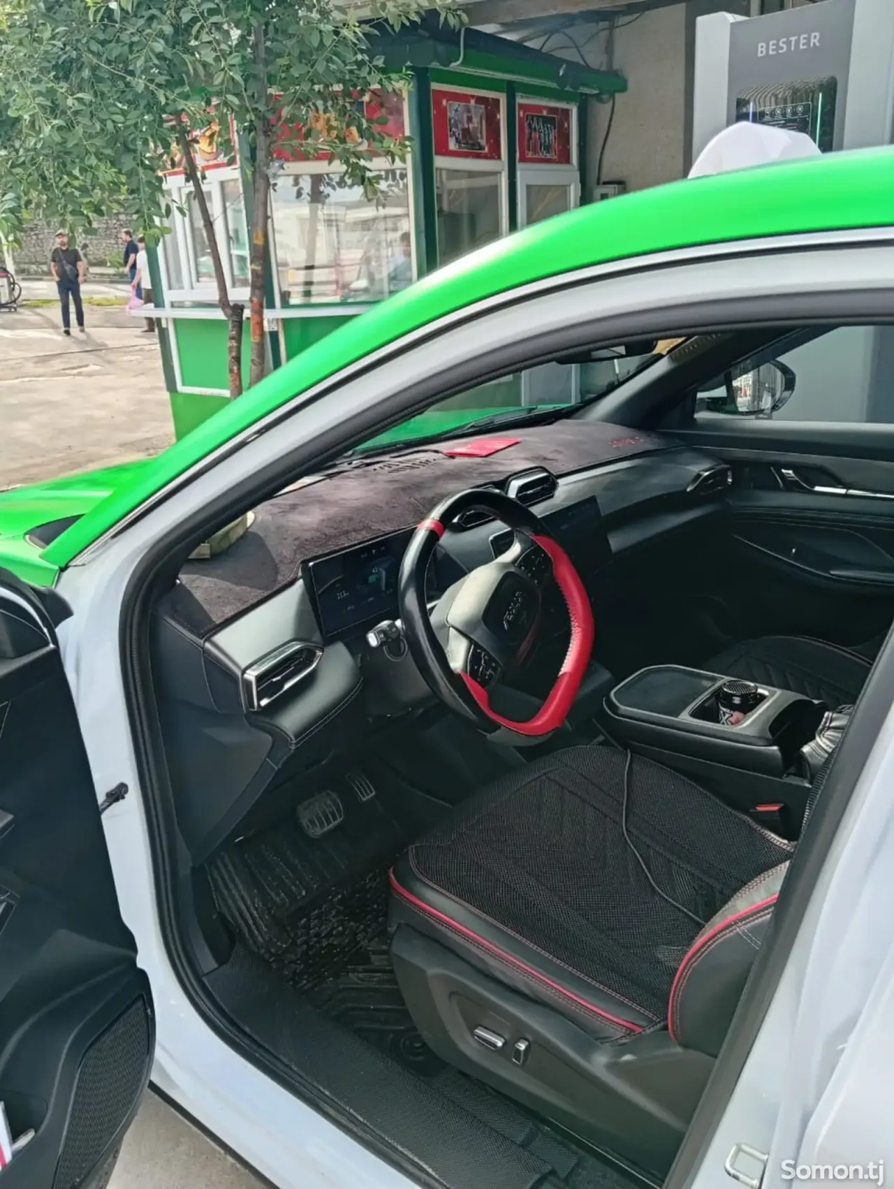 BYD Dolphin 2025 · AT