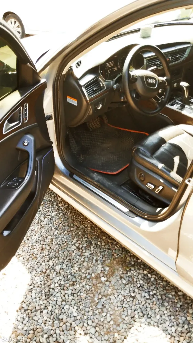 Audi A6 2015 · 2.0 AT