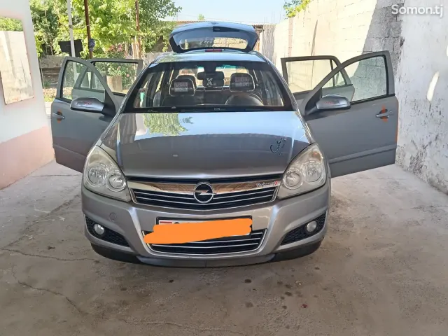 Opel Astra H 2008 · 1.8 AT