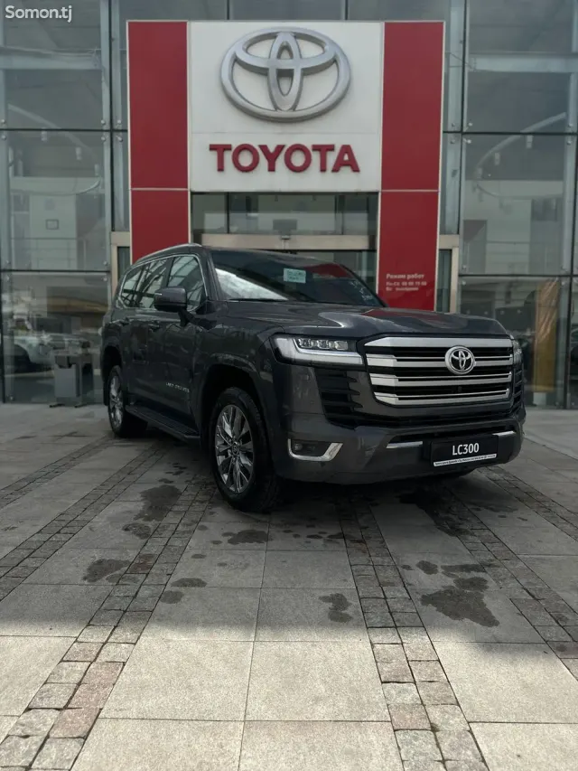 Toyota Land Cruiser 2025 · 3.5 AT