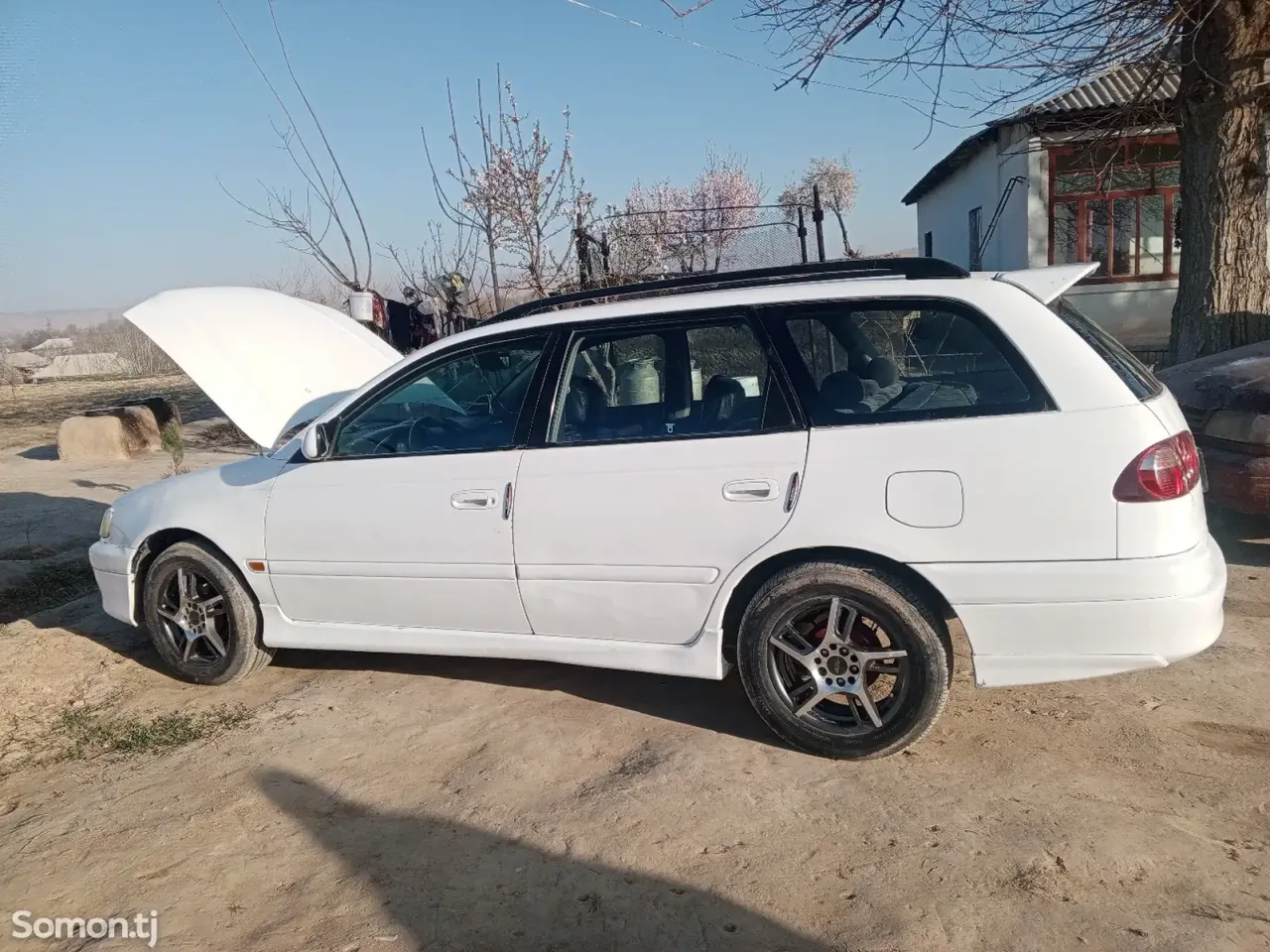 Toyota Caldina 1997 · 2.0 AT