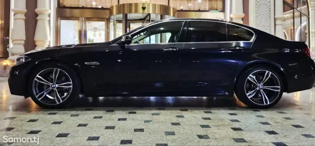 BMW 5 series 2015 · 2.0 AT