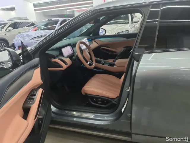 BYD Song L 2025 · AT