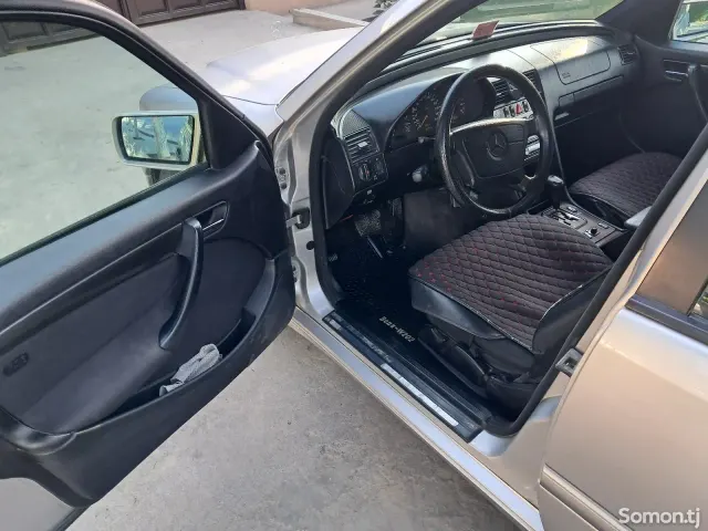 Mercedes-Benz C class 1999 · 2.0 AT