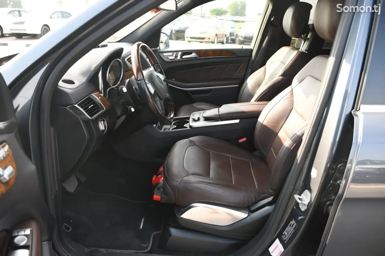 Mercedes-Benz GL class 2015 · 5.0 CVT