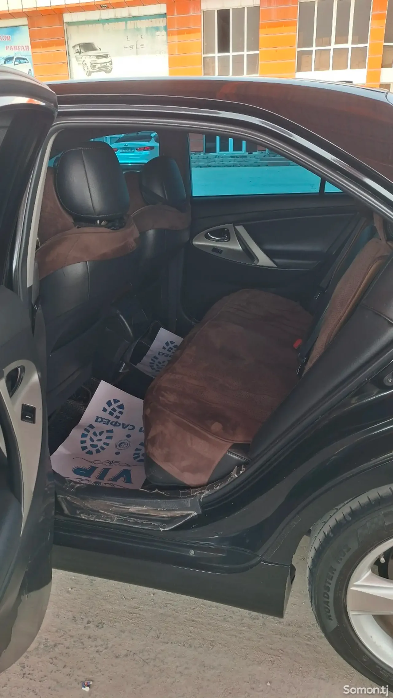 Toyota Camry 2011 · 2.5 AT