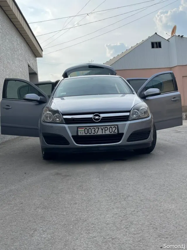 Opel Astra H 2006 · 1.8 MT