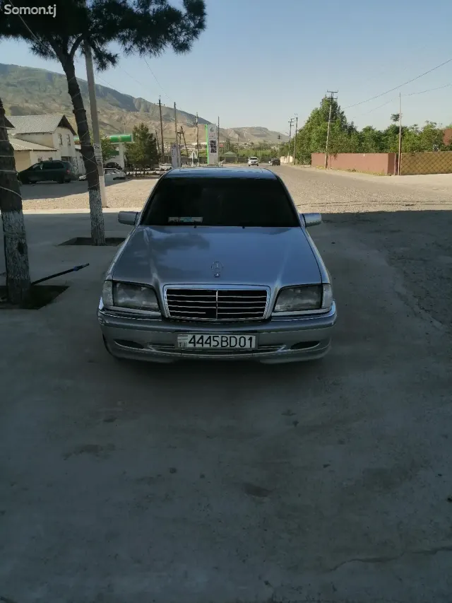 Mercedes-Benz C class 1994 · 2.0 MT