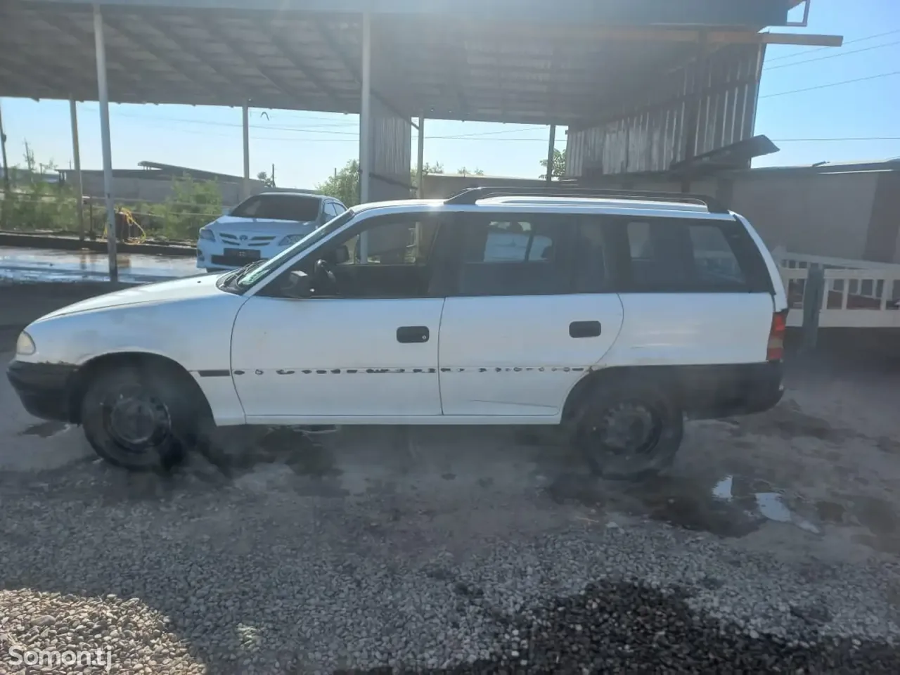Opel Astra F 1993 · 1.6 MT