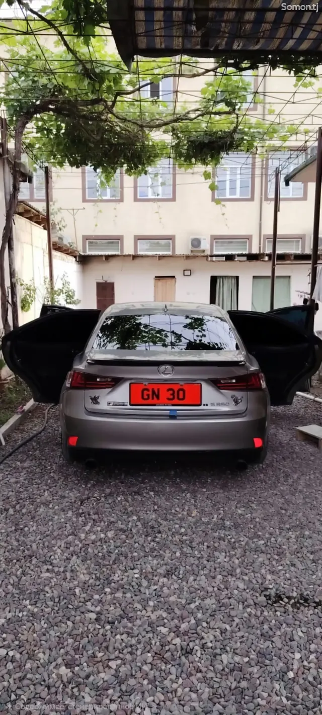 Lexus IS series 2014 · 3.5 AT