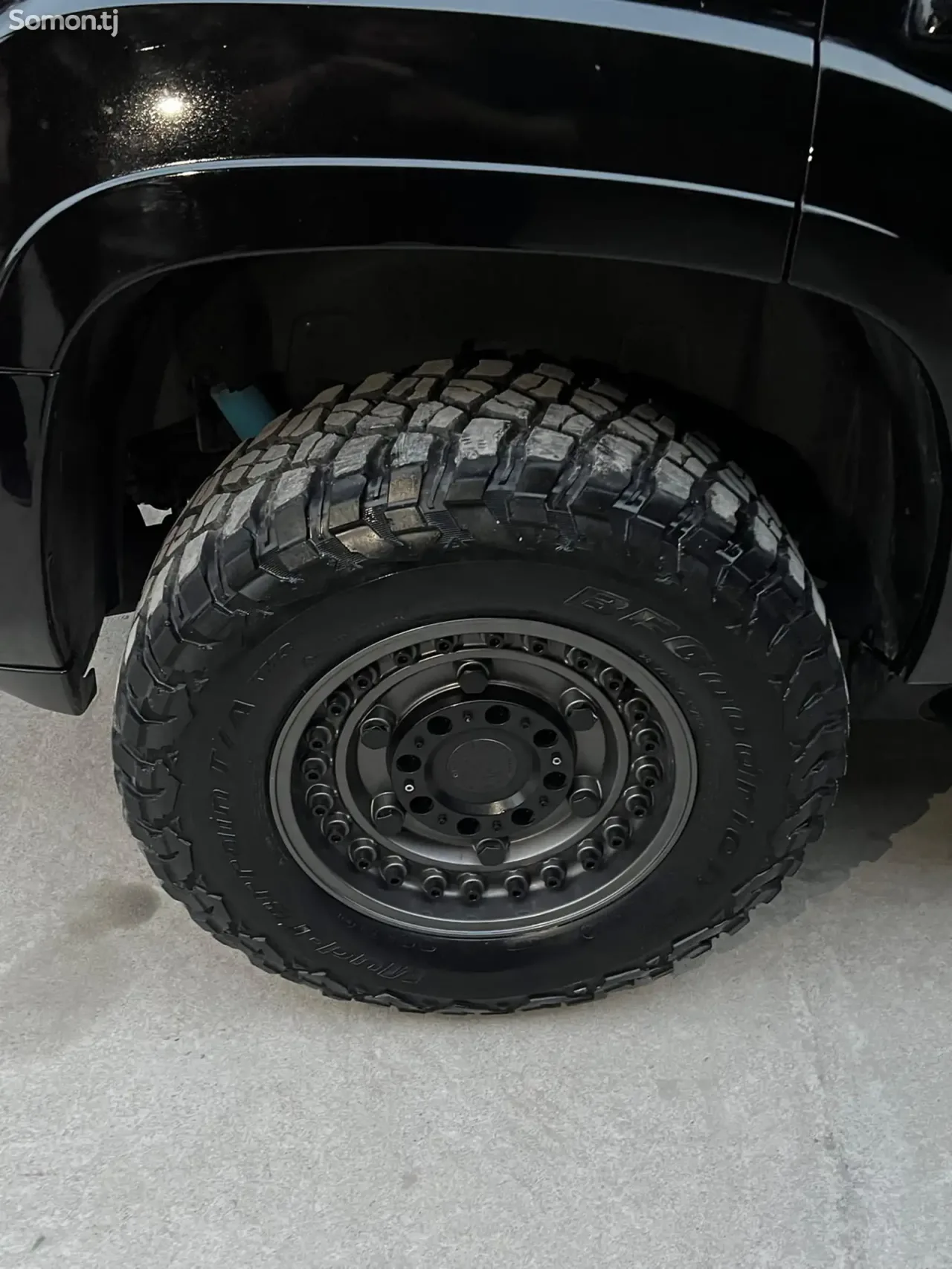 Toyota Land Cruiser 2011 · 5.3 AT