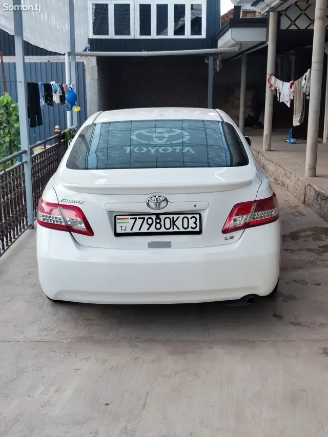 Toyota Camry 2011 · 2.5 AT