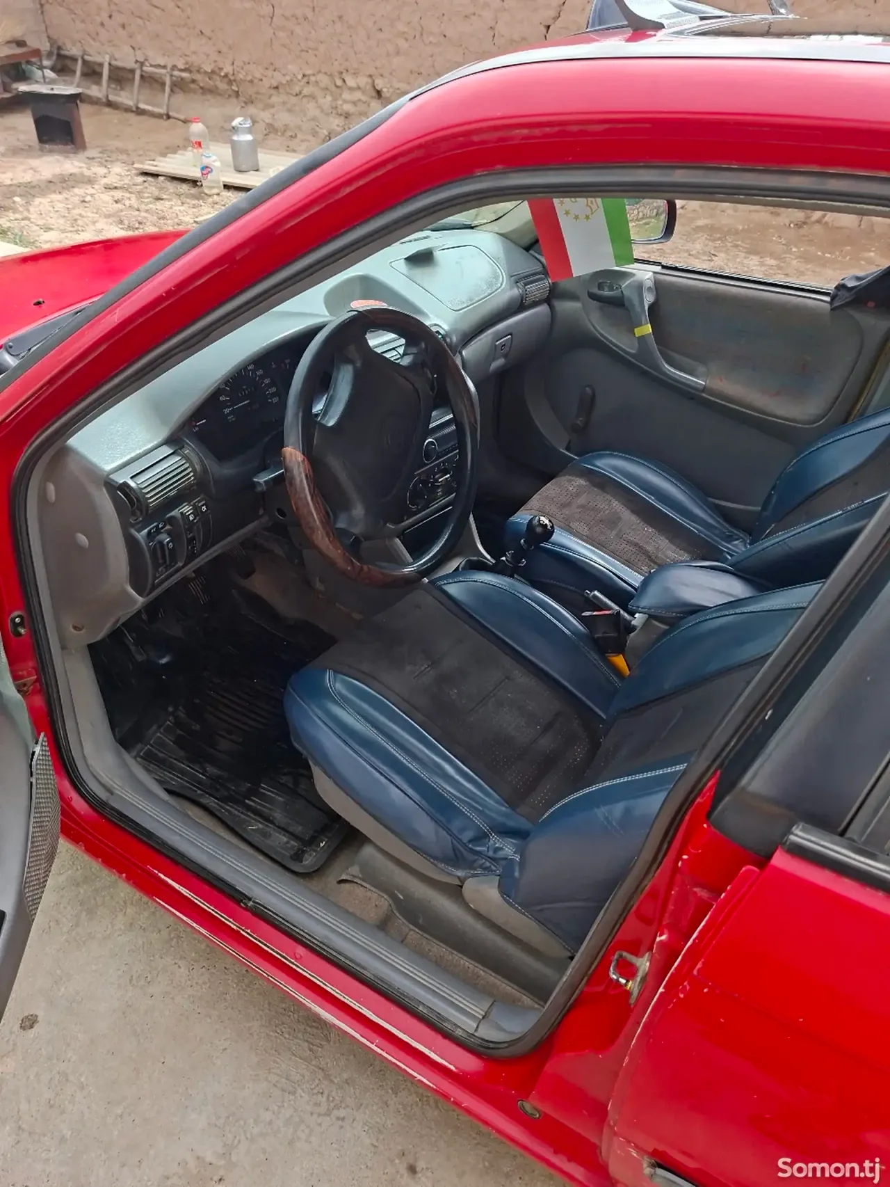 Opel Astra F 1995 · 1.6 MT