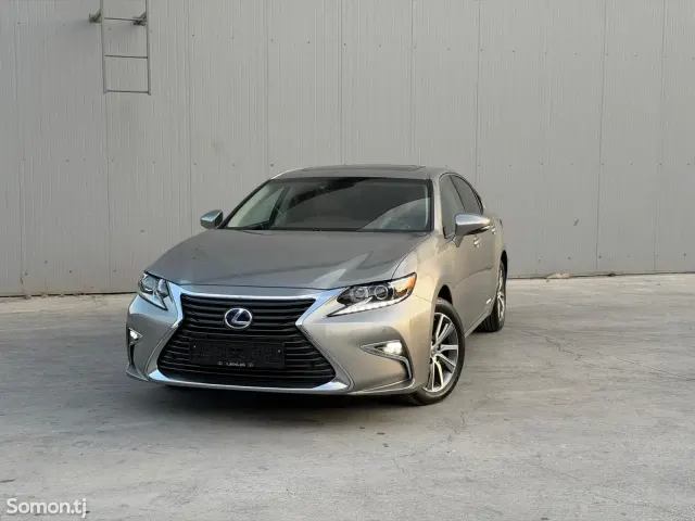 Lexus ES series 2016 · 2.5 AT