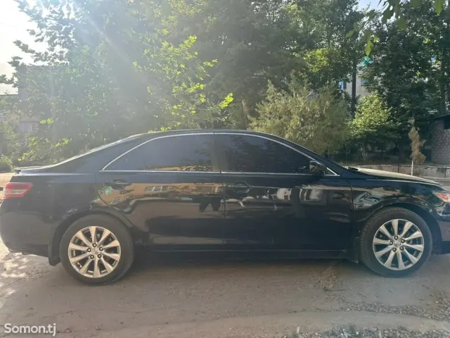 Toyota Camry 2011 · 3.5 AT