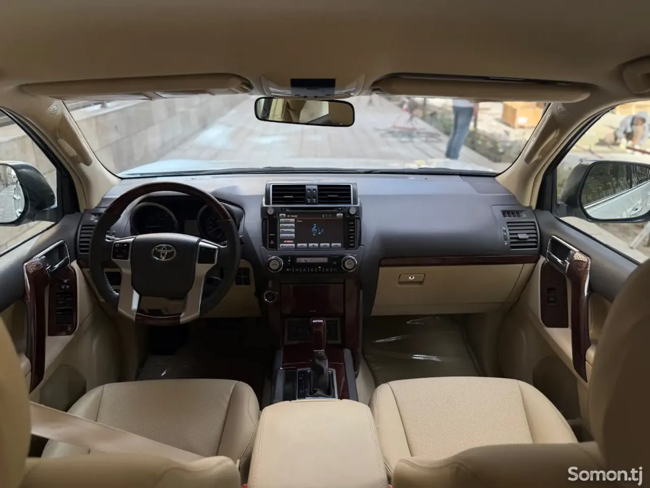 Toyota Land Cruiser Prado 2015 · 4.0 AT