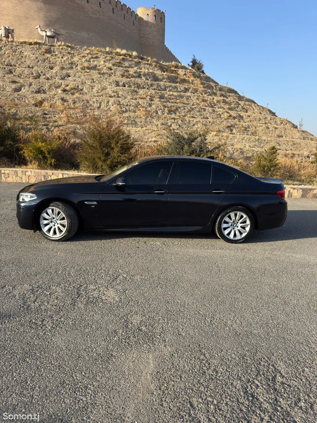 BMW 5 series 2016 · 3.0 AT