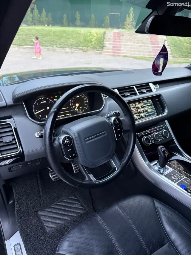 Land Rover Range Rover Sport 2015 · 4.4 AT