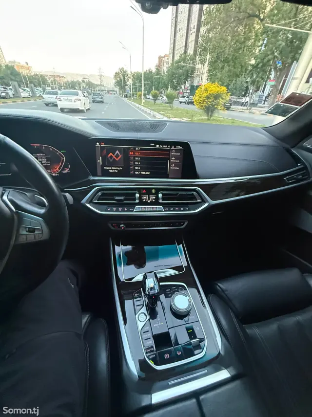 BMW X7 2020 · 4.0 AT