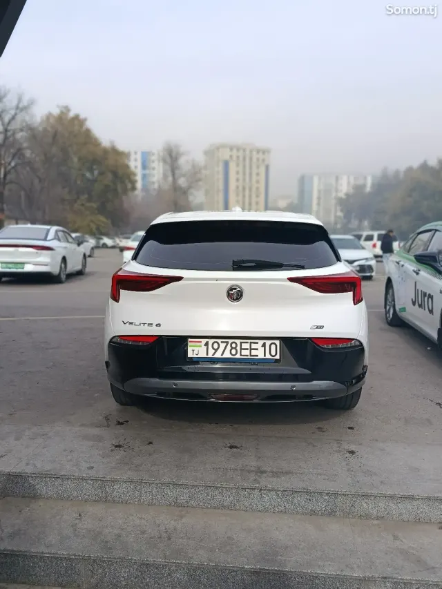BYD E2 2024 · 2.0 AT