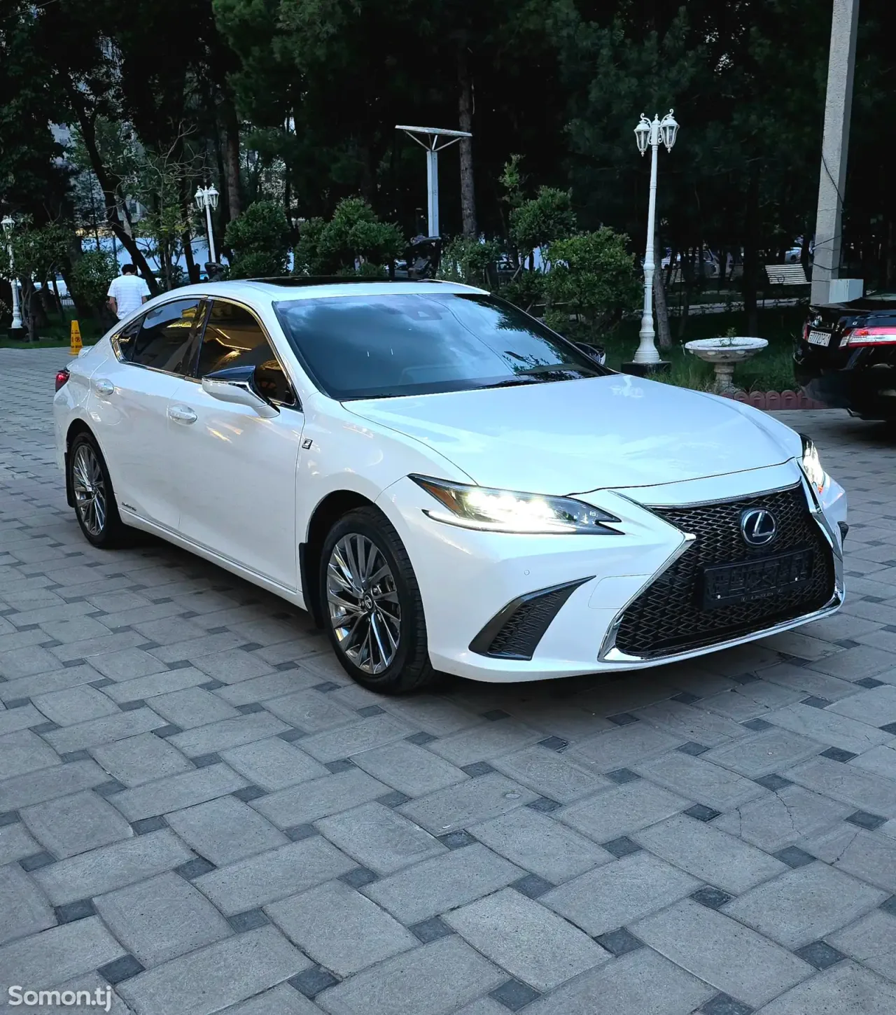 Lexus ES series 2023 · 3.0 AT