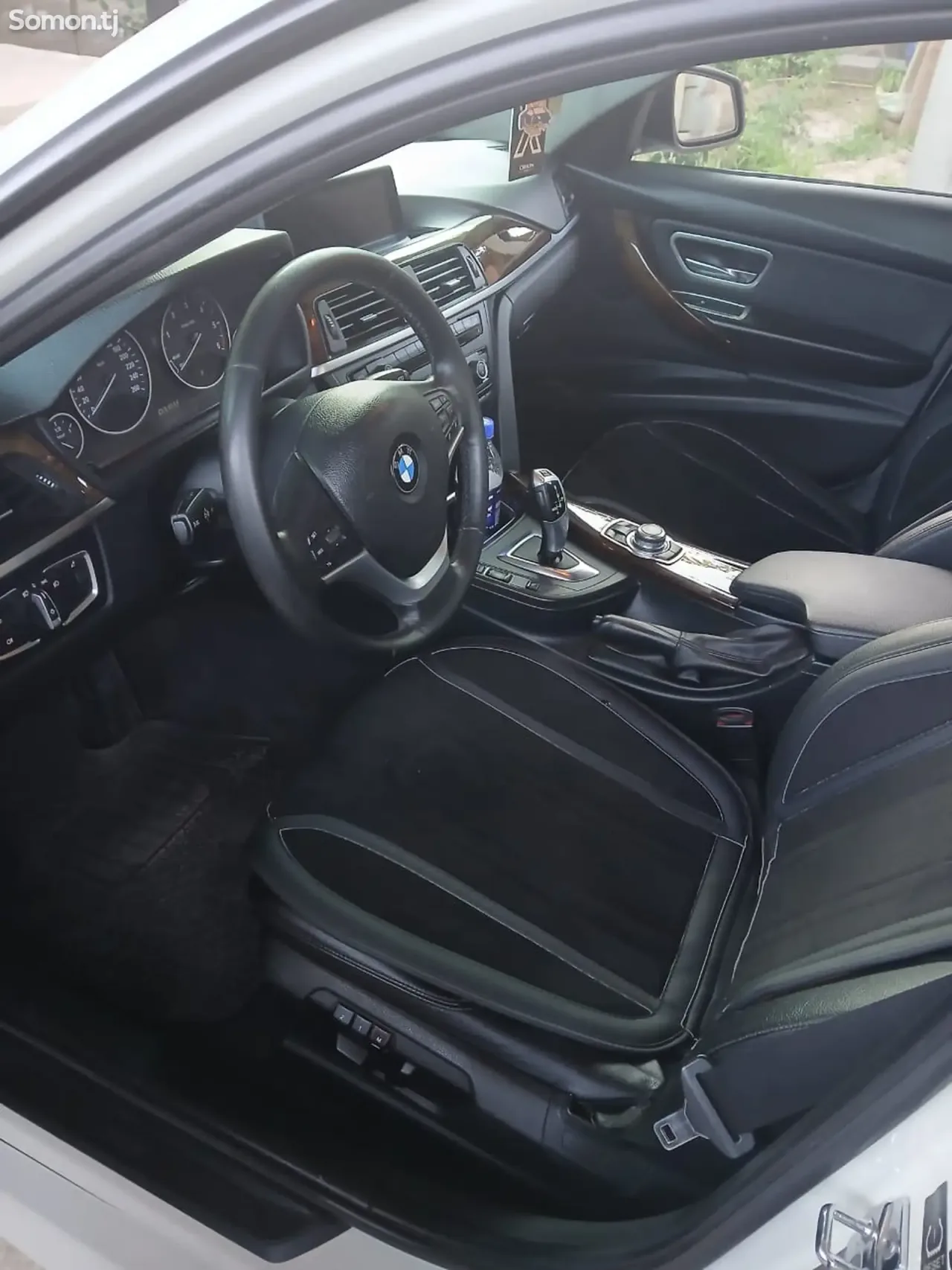BMW 3 series 2013 · 2.0 AT