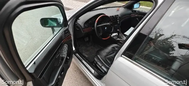 BMW 5 series 2003 · 3.0 AT