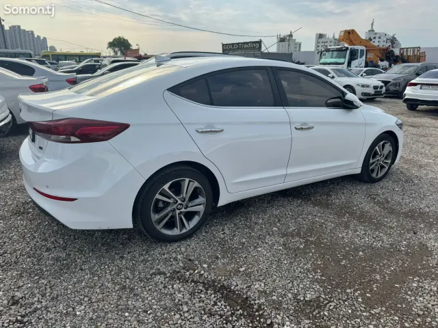 Hyundai Avante 2016 · 1.6 AT