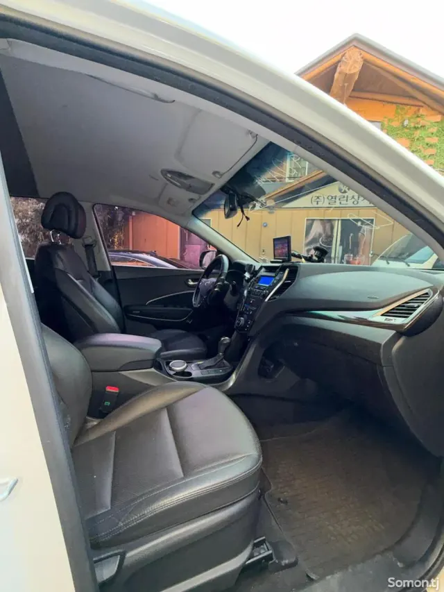 Hyundai Santa Fe 2015 · 2.0 AT