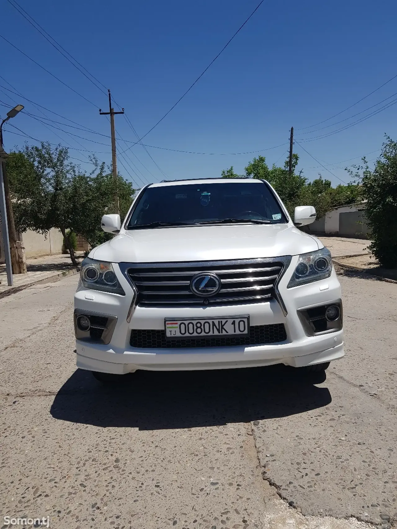 Lexus LX series 2014 · 5.7 AT