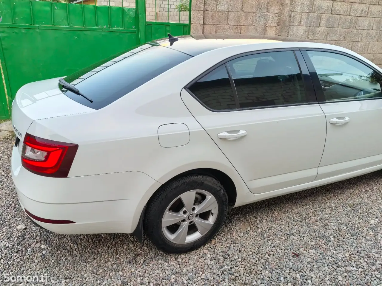 Skoda Octavia 2020 · 1.6 AT