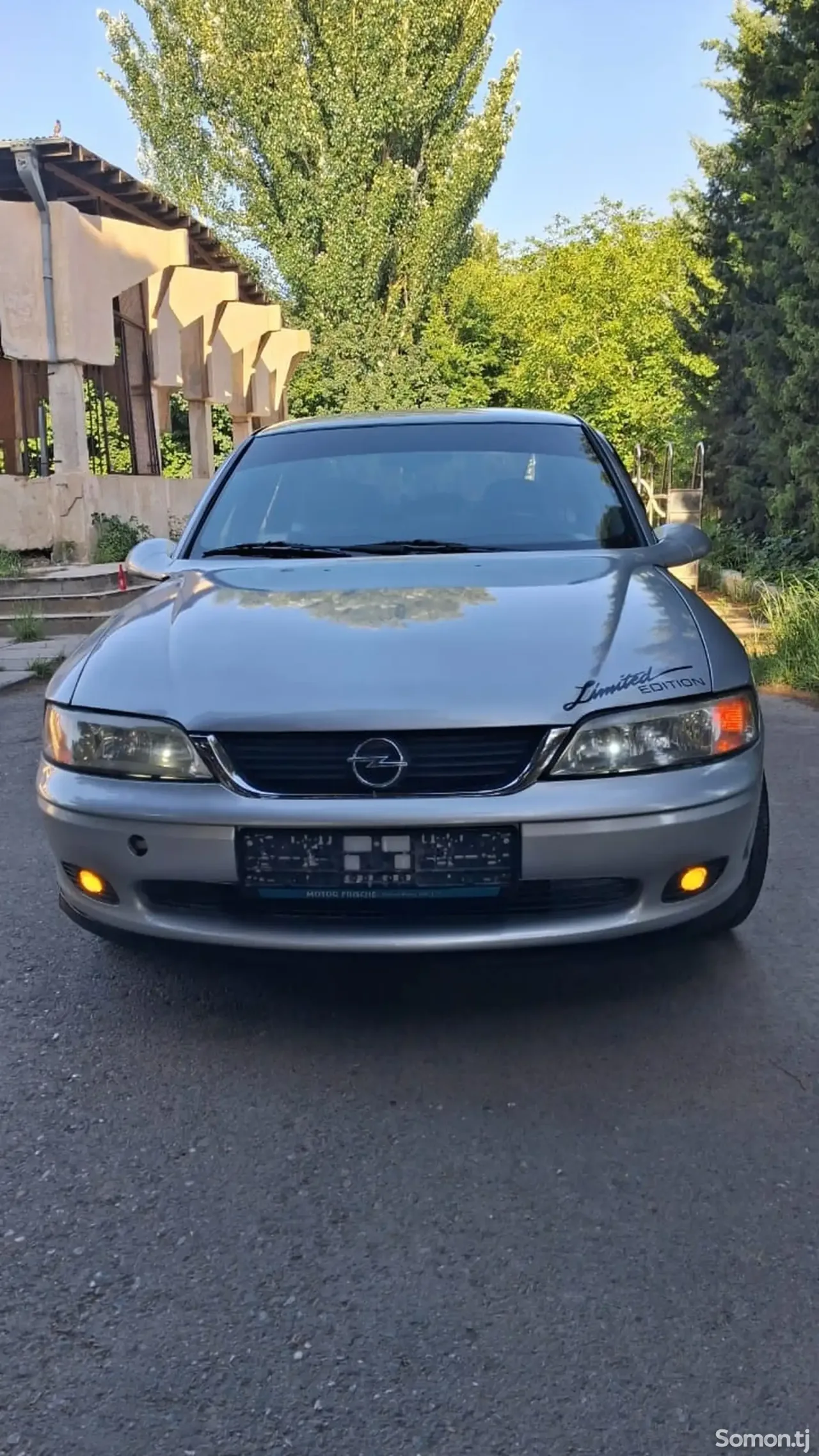 Opel Vectra B 1998 · 1.6 MT