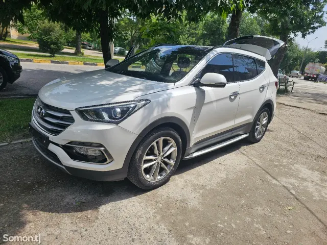 Hyundai Santa Fe 2015 · 2.0 AT