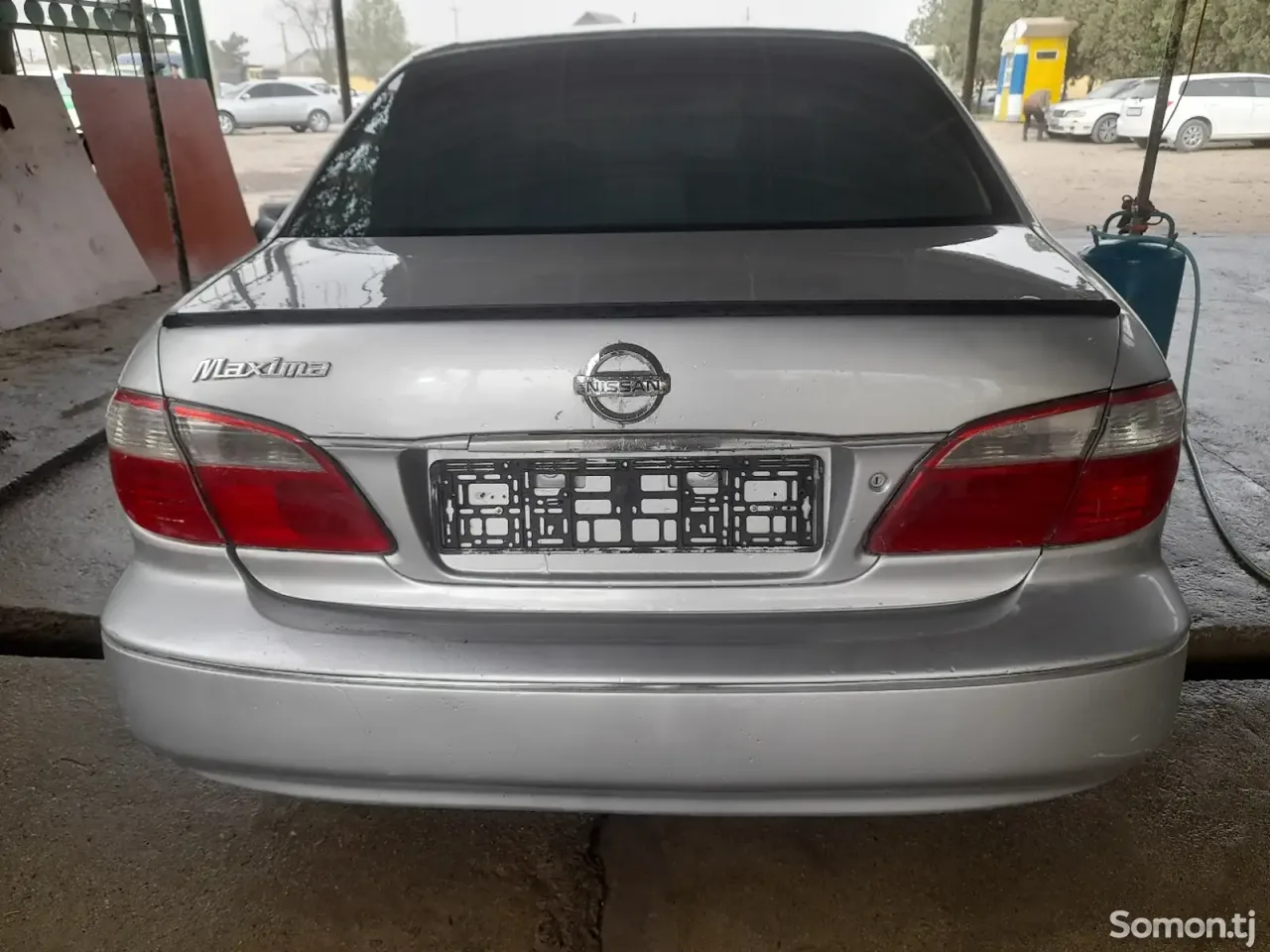 Nissan Maxima 2003 · 2.0 AT