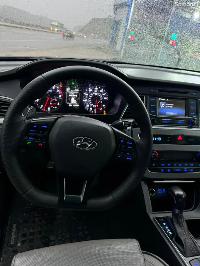 Hyundai Sonata 2014 · 2.0 AT
