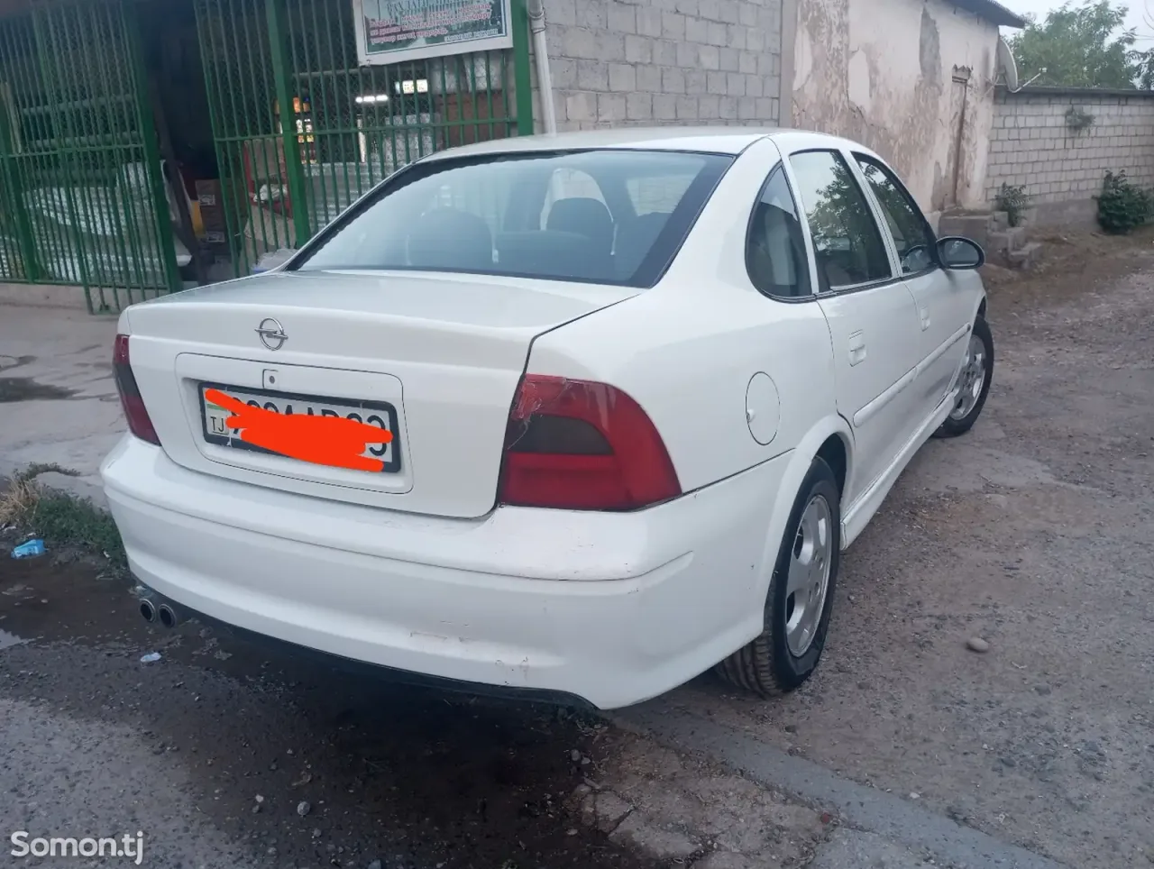 Opel Vectra B 2000 · 1.8 AT