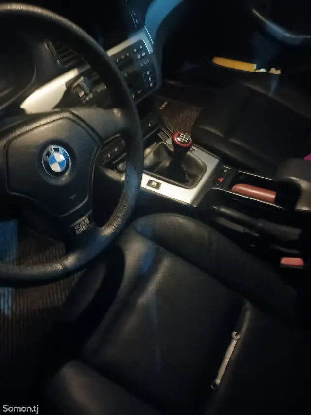 BMW 3 series 2000 · 1.8 MT