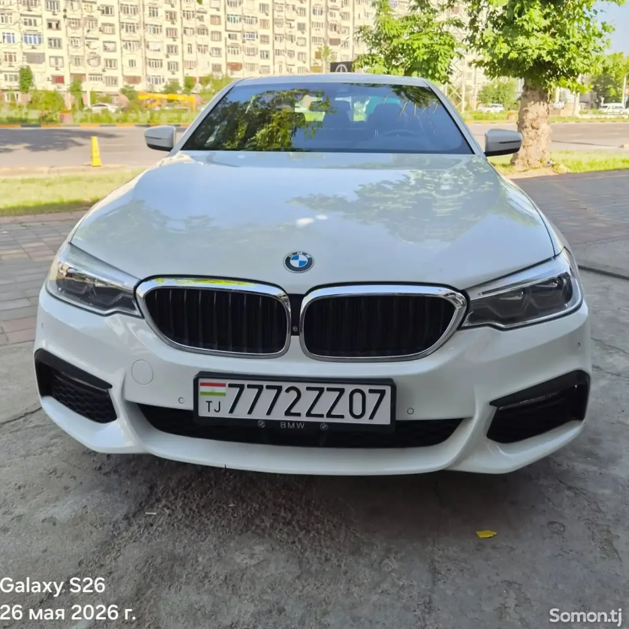 BMW 5 series 2017 · AT