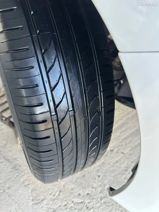 Toyota Camry 2015 · 2.5 AT
