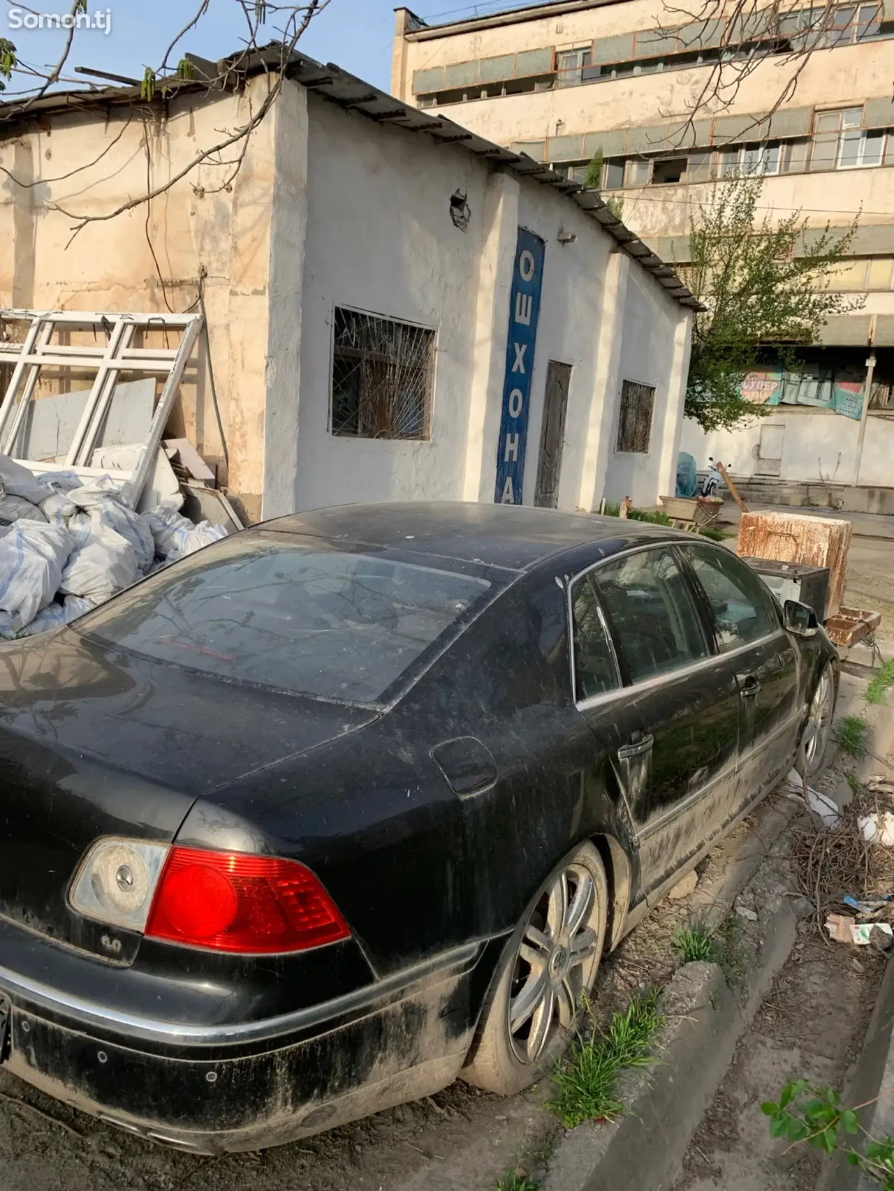 Volkswagen Phaeton 2003 · 6.0 AT