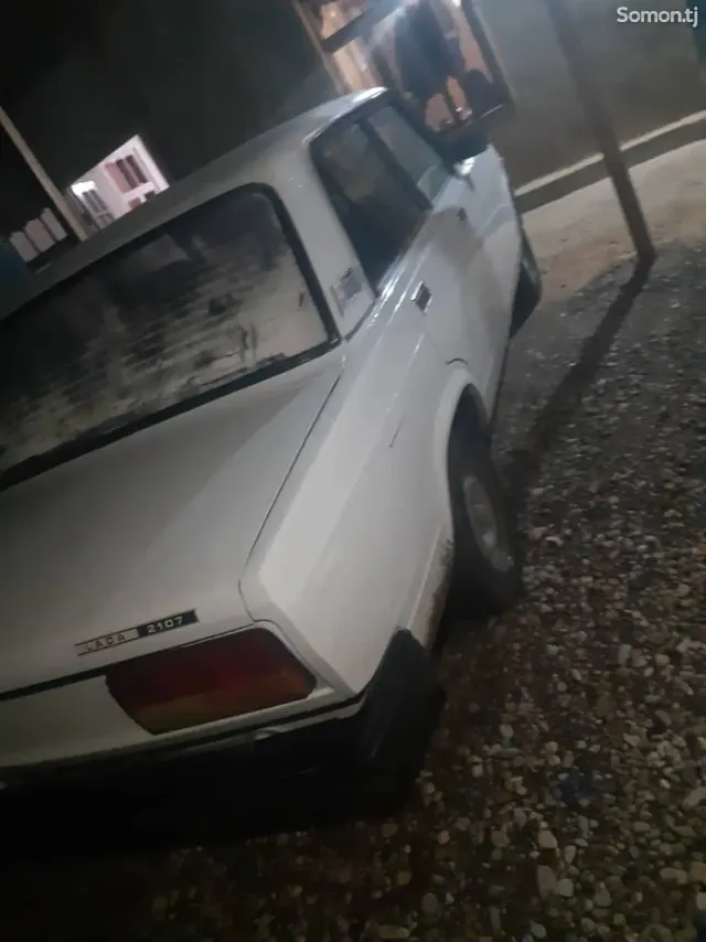 Lada (ВАЗ) 2107 1998 · MT