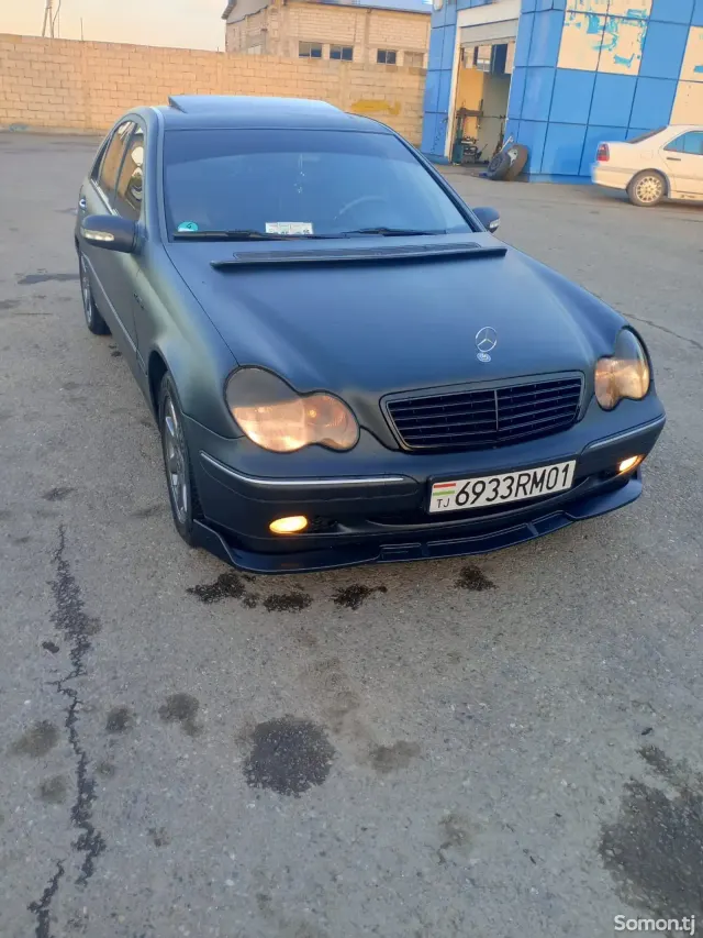 Mercedes-Benz C class 2002 · 2.0 MT
