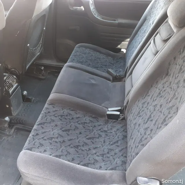 Opel Zafira 2002 · 2.2 AT