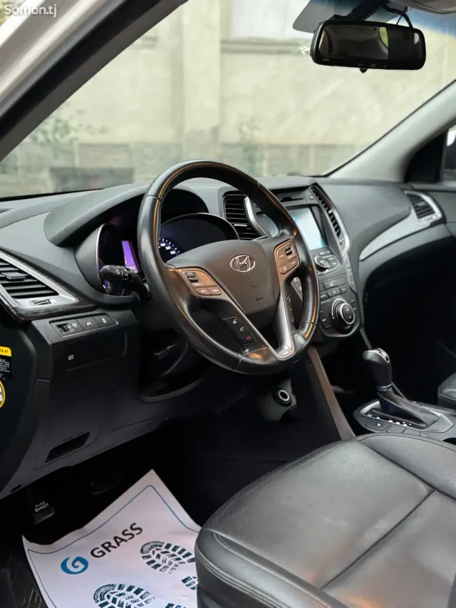 Hyundai Santa Fe 2014 · 2.2 AT