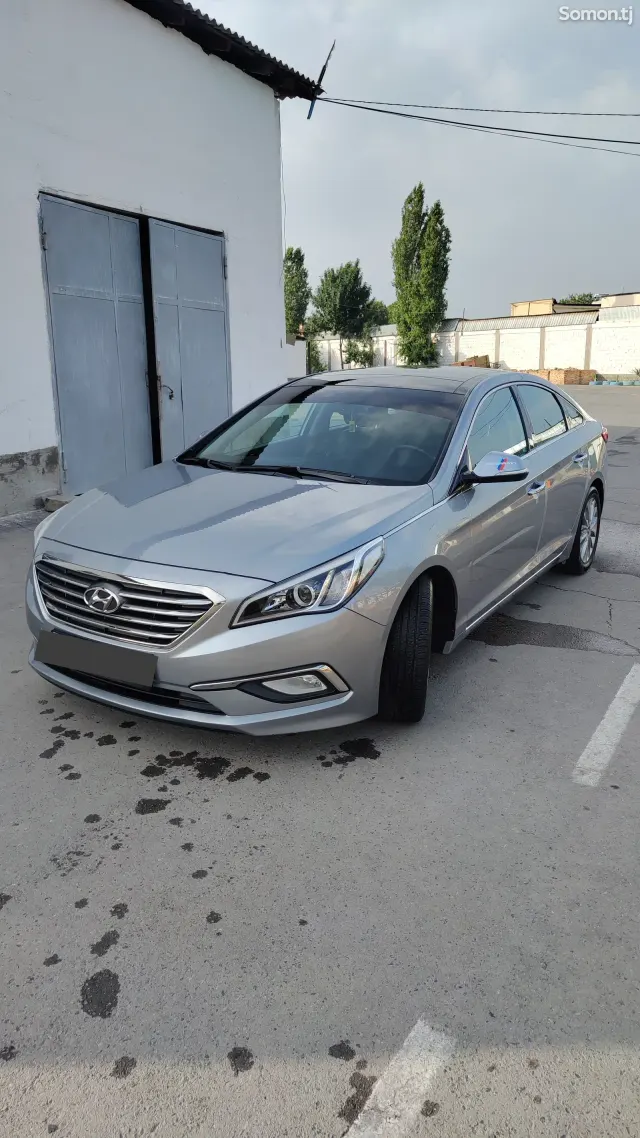 Hyundai Sonata 2015 · 2.0 AT