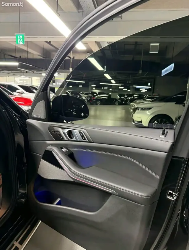 BMW X7 2024 · 3.0 AT