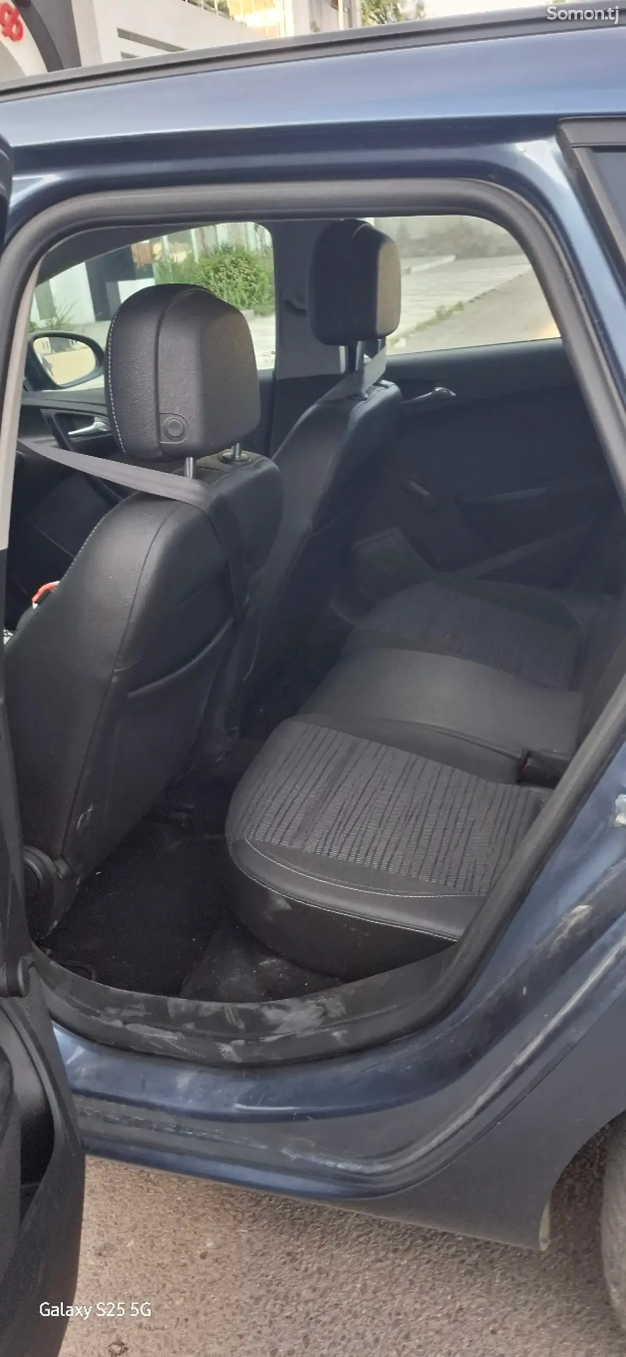Opel Astra J 2015 · 1.4 MT