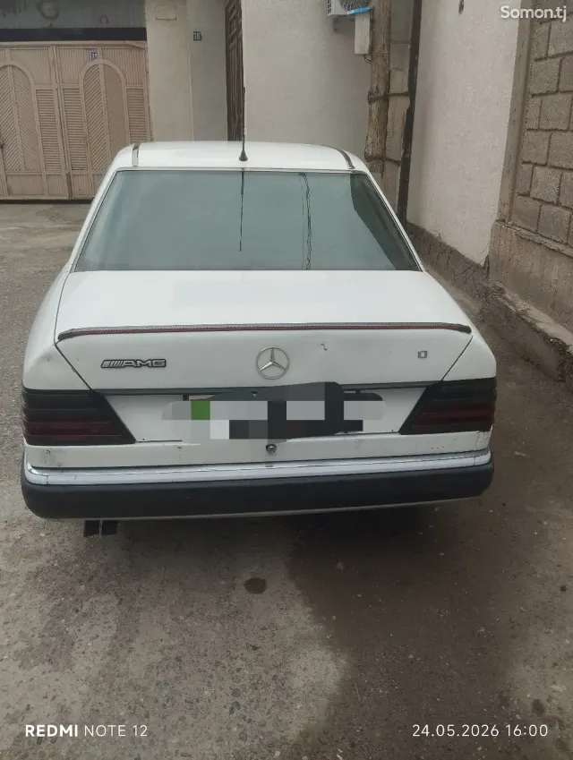 Mercedes-Benz W124 1991 · 2.5 MT