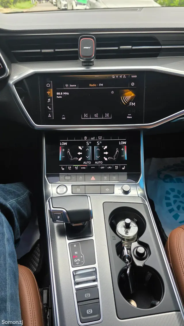 Audi A6 2021 · 2.0 AT